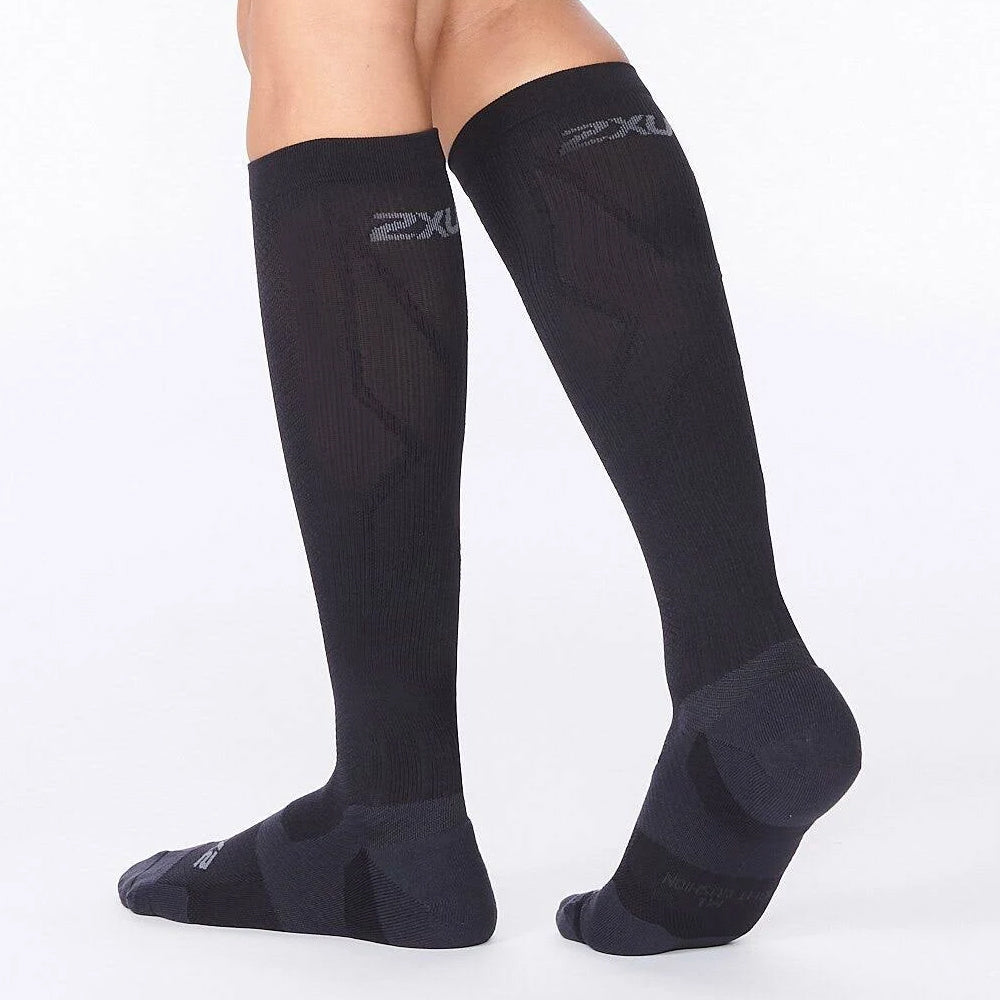 2XU Vectr Light Cushion Full Length Compression Socks - Black/Titanium