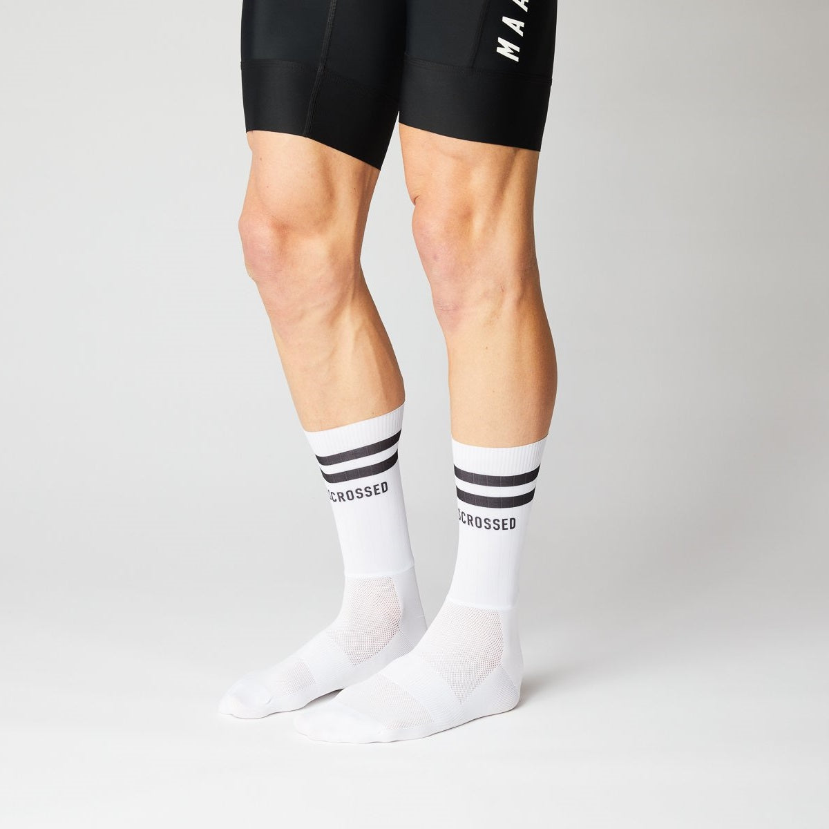 fingerscrossed-aero-socks-stripes-white