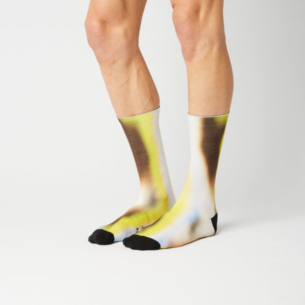 fingerscrossed-printed-socks-movement-gradient