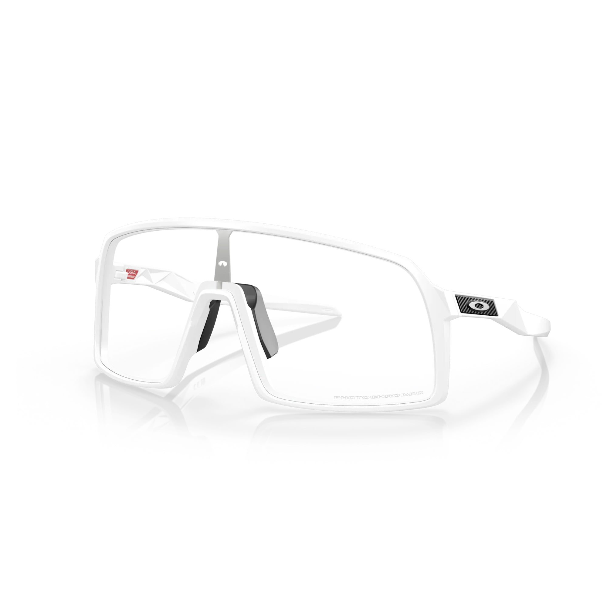 oakley-sutro-sunglasses-matte-white-clear-to-black-iridium-photochromic-lens