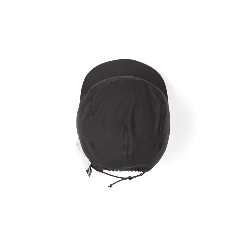 satisfy-pertex_-3l-rain-cap-black-back